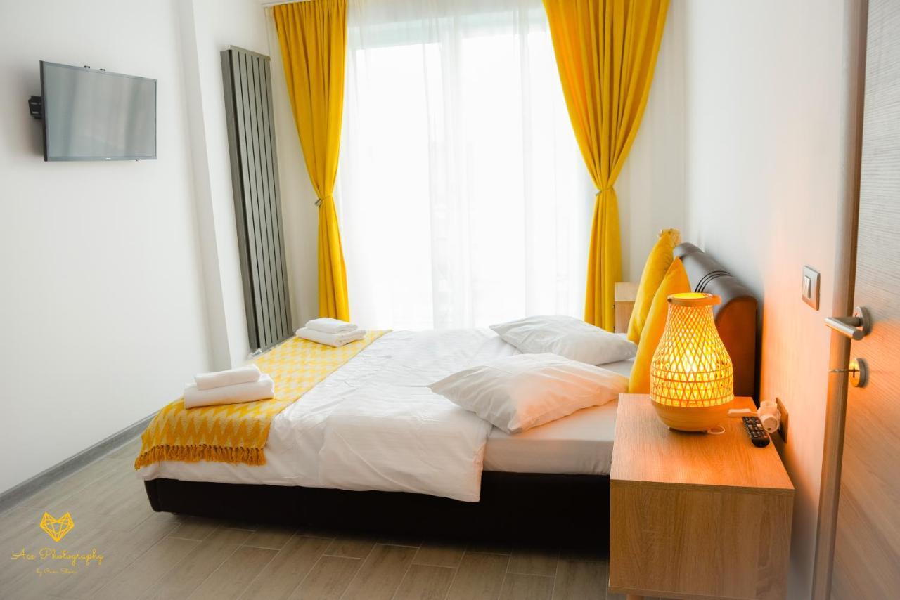 Ace Aparthotel Pool & Spa Mamaia Nord นาโวดาริ ภายนอก รูปภาพ