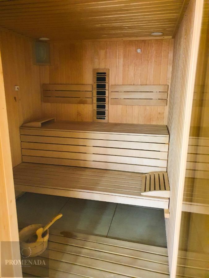 Ace Aparthotel Pool & Spa Mamaia Nord นาโวดาริ ภายนอก รูปภาพ